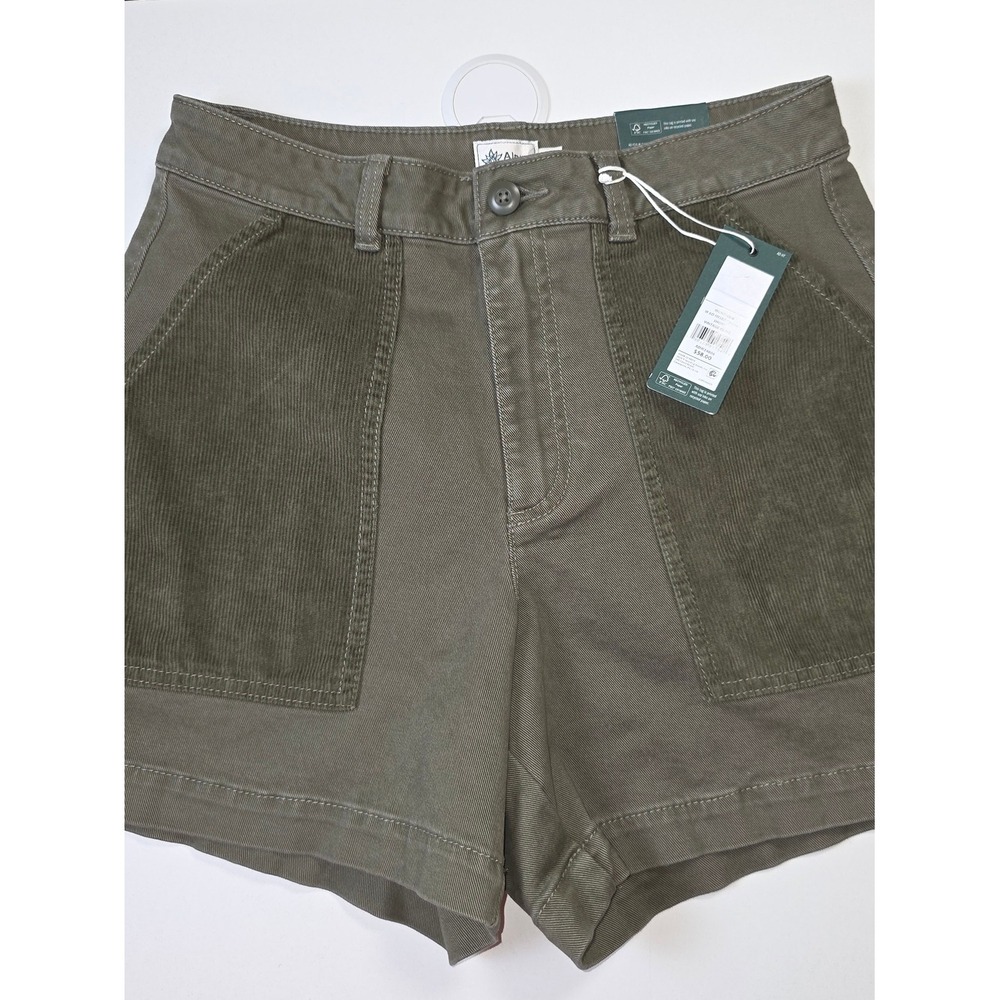 Alpine Design Womens Mixed Fabric Corduroy Patch Shorts Vintage Olive size 6
